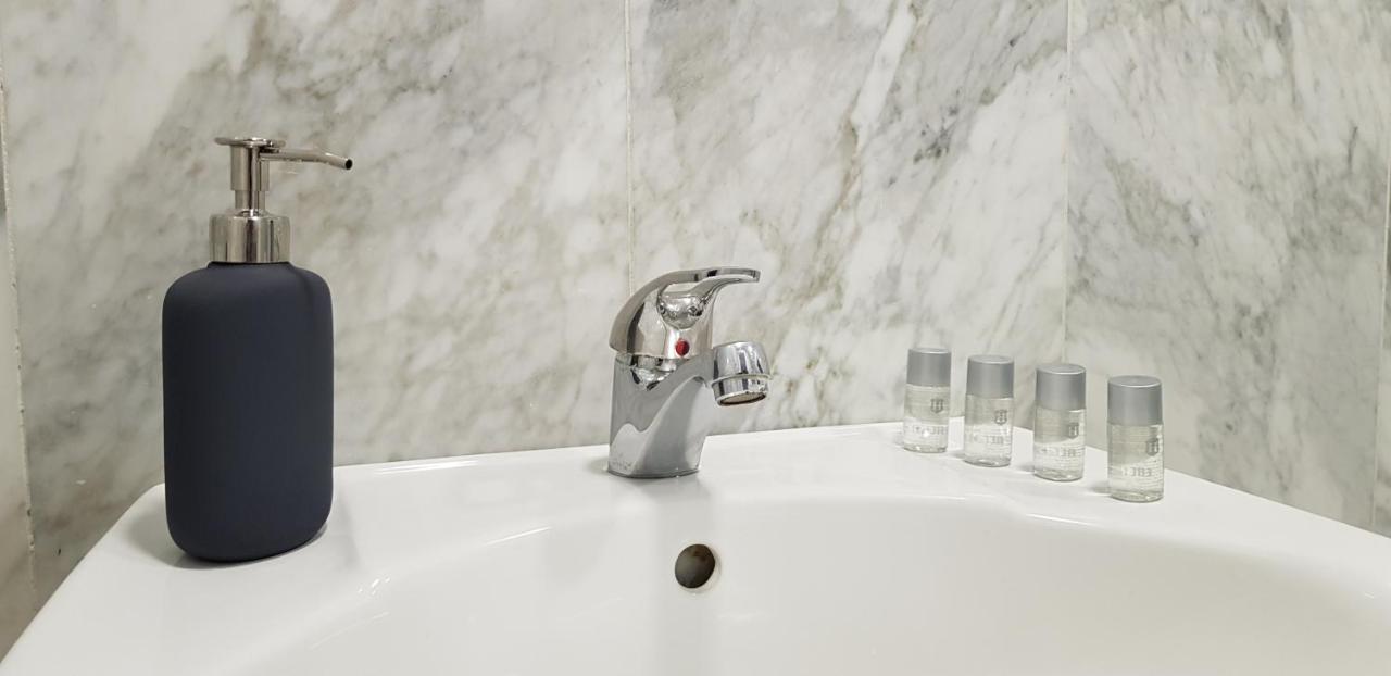 Lux Home - Sierpes Terrace Seville Ngoại thất bức ảnh
